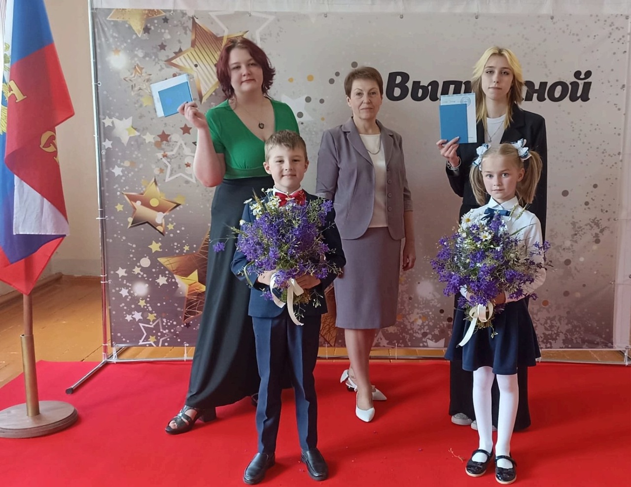 В добрый путь, выпускники!.